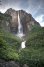 Salto Angel <i>(Angel falls)</i> est la plus haute chute d’eau du monde avec une hauteur de 979 mètres. Elle est située en bordure du tepuy Ayuan dans le Parc national de Canaïma. Pour y accéder, il faut remonter en pirogue la rivière Carrao puis la rivière Churun à partir du village de Canaïma. 