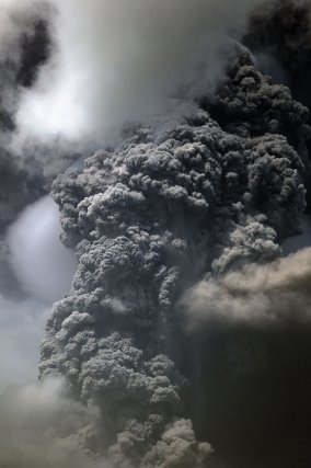 Éruption de la Soufrière de Saint-Vincent-et-les-Grenadines. 
9 avril 2021. Photo Nadia Huggins