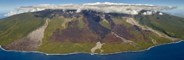 L'histoire naturelle de la Réunion lue dans la lave